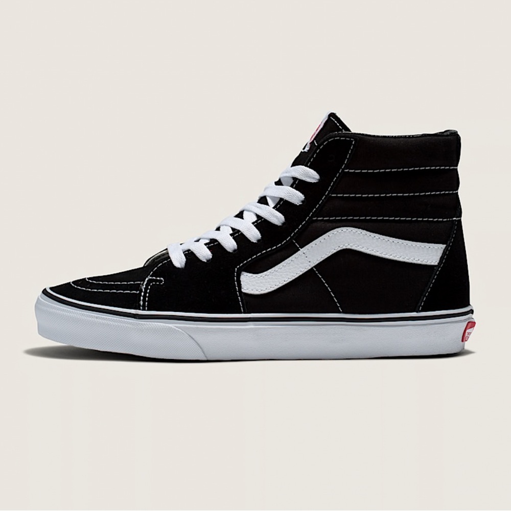 Vans Classic Black and White High-Tops | Sk8-Hi Shoe | Mens Size 8.5